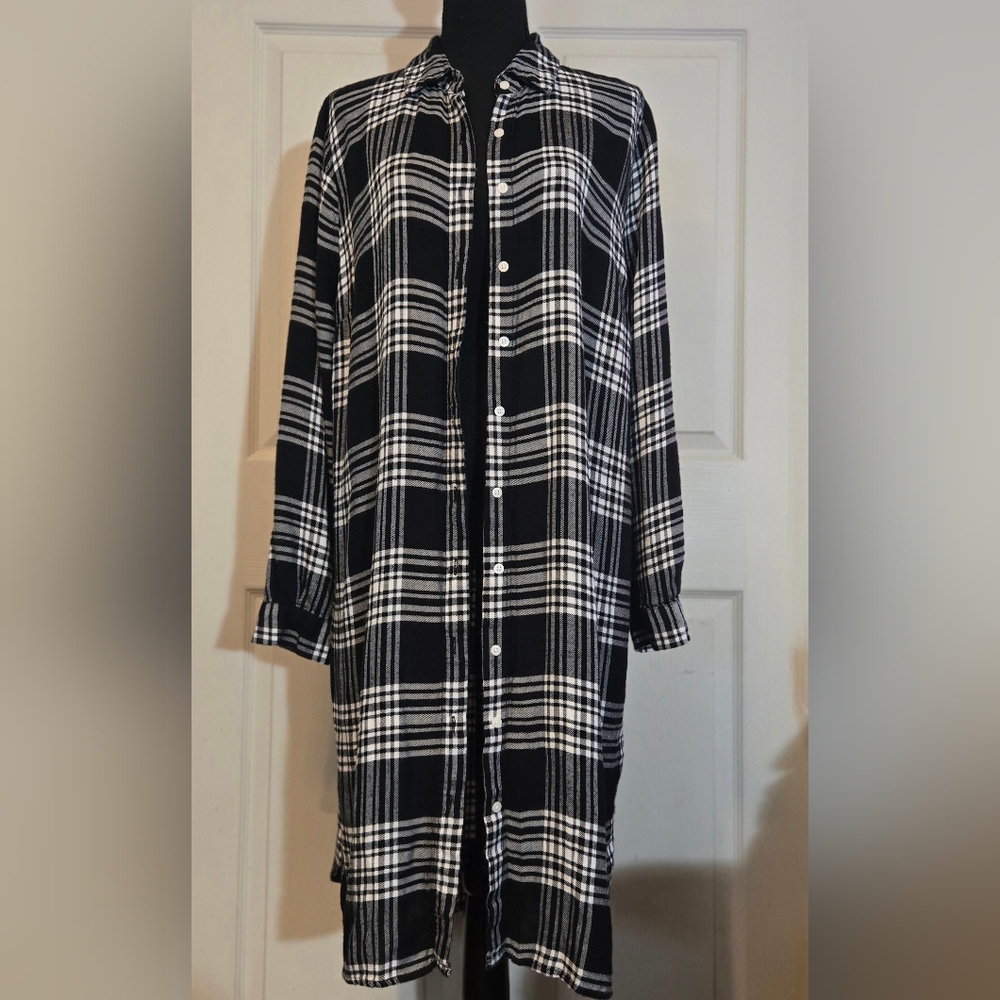 Black & White Plaid Long Sleeve Women's Shirtdress